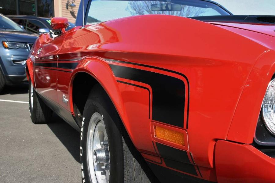 Детали экстерьера Ford Mustang Convertible (76D) 1973 года  (фото 24 из 24)
